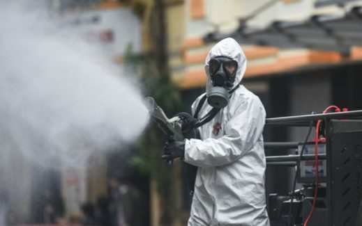 phun sát trùng khử khuẩn