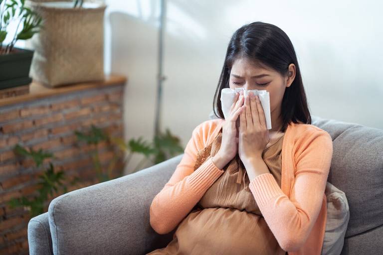Mẹ bầu bị trầm cảm có ảnh hưởng gì đến thai nhi không?