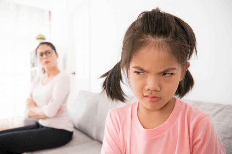 rối loạn hành vi ở trẻ em là gì môi trường sống liên quan đến rối loạn hành vi ở trẻ em