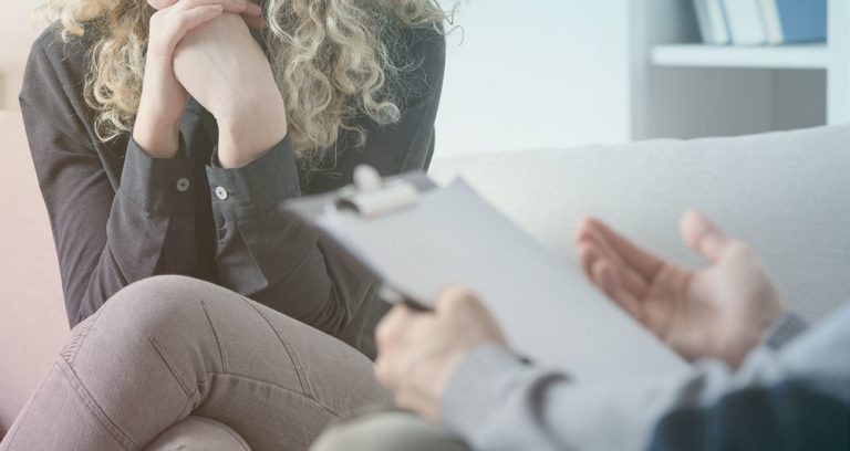 Sang chấn tâm lý xuất hiện vào giai đoạn nào
