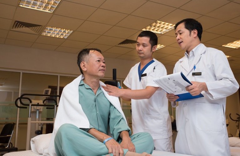 giảm căng thẳng trước phẫu thuật
