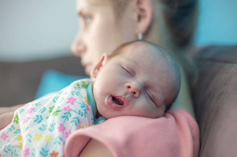 mẹ sau sinh bị stress mẹ sau sinh bị stress