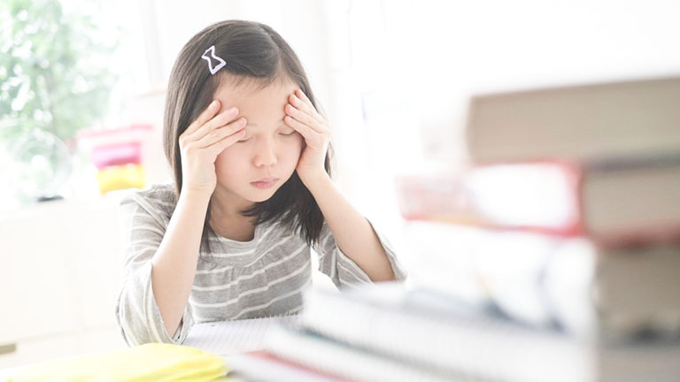Áp lực từ bạn bè