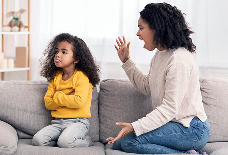 La Mắng Con Cái Thường Xuyên