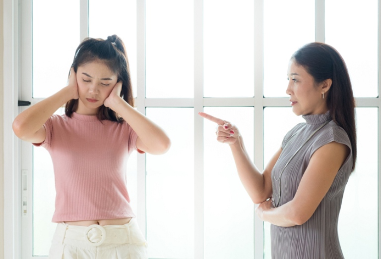áp lực điểm số từ cha mẹ