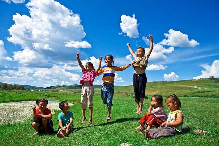 Cha Mẹ Nên Làm Gì Khi Con Trẻ Bị Nghiện Game?