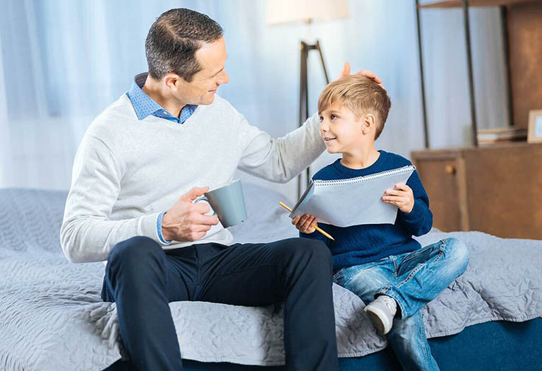 Làm gì khi con bị bắt nạt ở trường?
