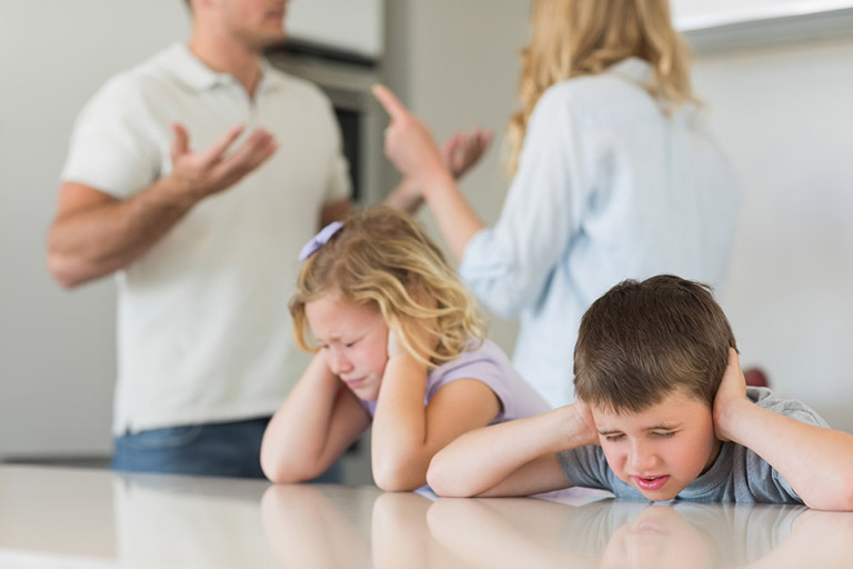 Stress Vì Xung Đột Gia Đình