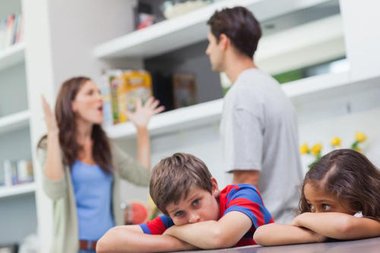Tổn Thương Tâm Lý Của Trẻ Sau Khi Cha Mẹ Ly Hôn