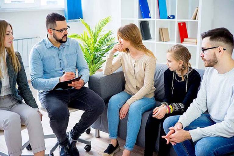 Bệnh hoang tưởng có chữa được không?