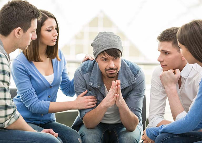 Khổ vì chồng ghen tuông hoang tưởng Khổ vì chồng ghen tuông hoang tưởng