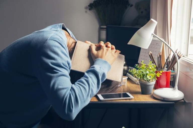 Vượt Qua Sang Chấn Tâm Lý Sau Khi Ly Hôn
