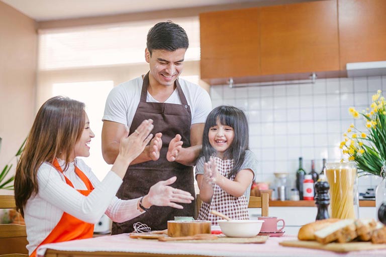trẻ sống xa cha mẹ trẻ sống xa cha mẹ