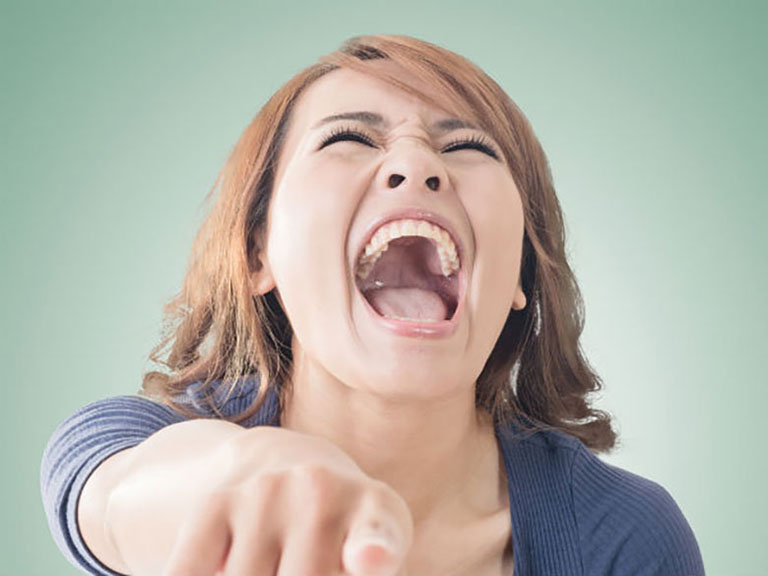 Cười không tự chủ