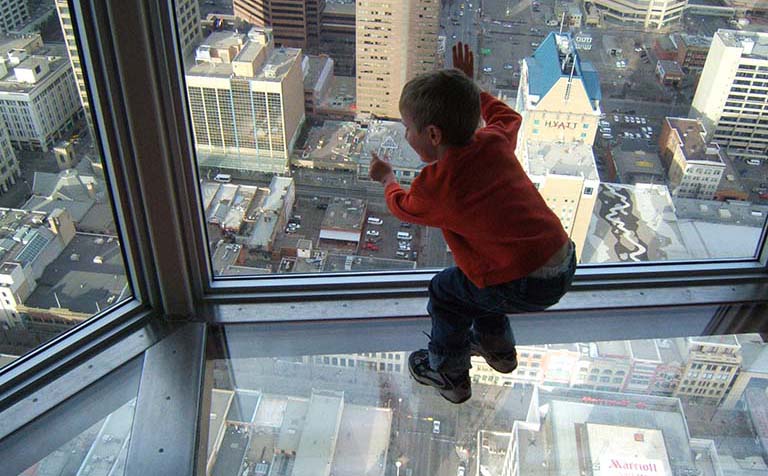Acrophobia là gì Acrophobia là gì