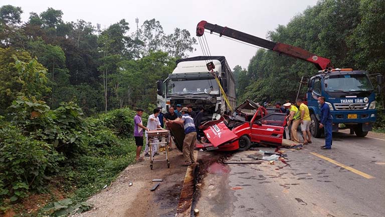 tai nạn dẫn đến sợ máu