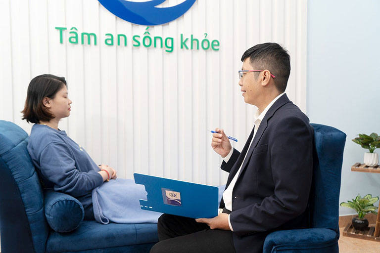 yêu người ái kỷ