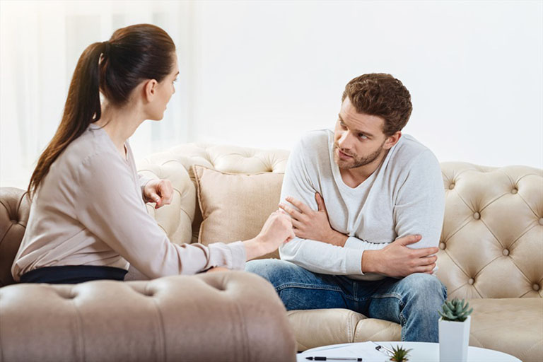 Phụ nữ nên làm gì khi chồng vô tâm