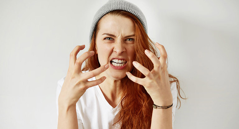 Hay cáu gắt là do đâu