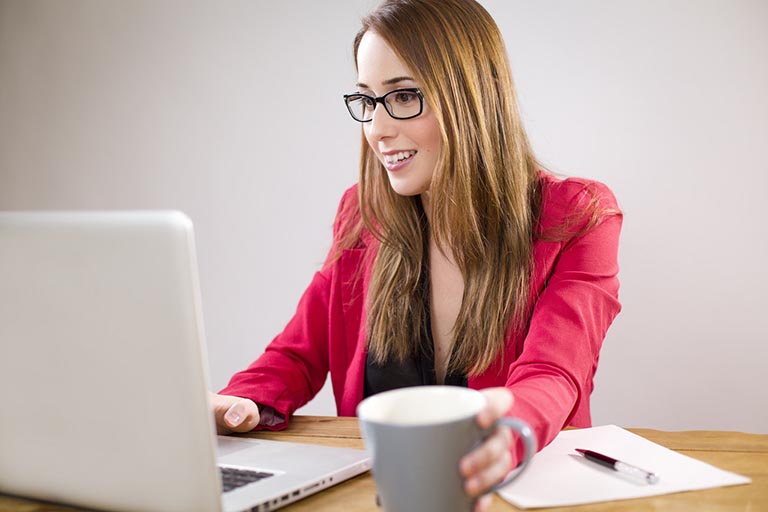 các giai đoạn tâm lý sau khi chia tay của con gái ổn định tâm lý sau khi chia tay của con gái