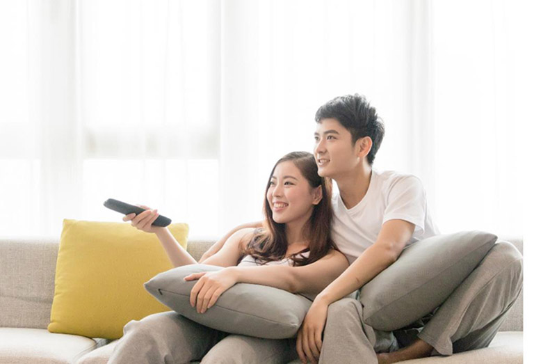 dành thời gian trò chuyện tránh vô tâm trong hôn nhân