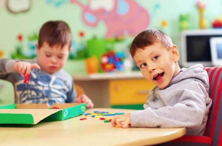 Trẻ chậm phát triển trí tuệ