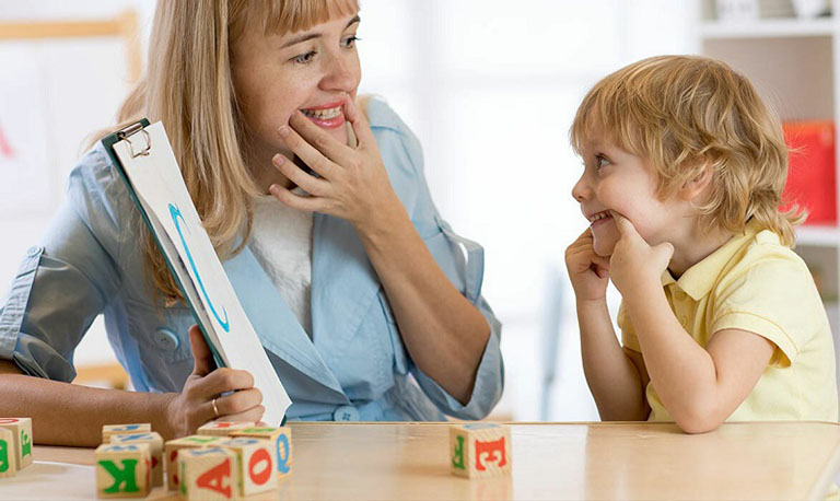 các bài tập cho trẻ chậm nói
