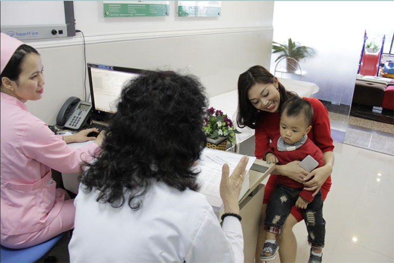 mẹo dân gian chữa trẻ chậm nói