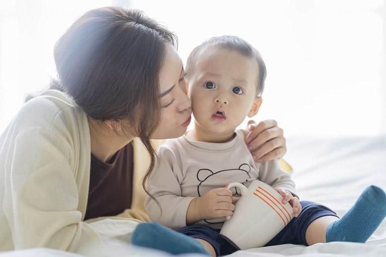 Trẻ 2 tuổi chưa biết nói