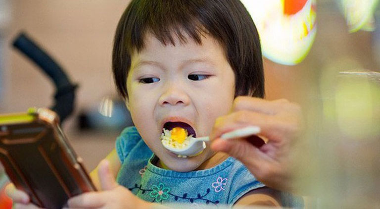 Trẻ chậm phát triển ngôn ngữ