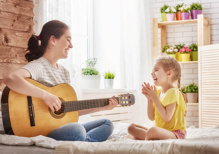 Trẻ mấy tháng biết nói