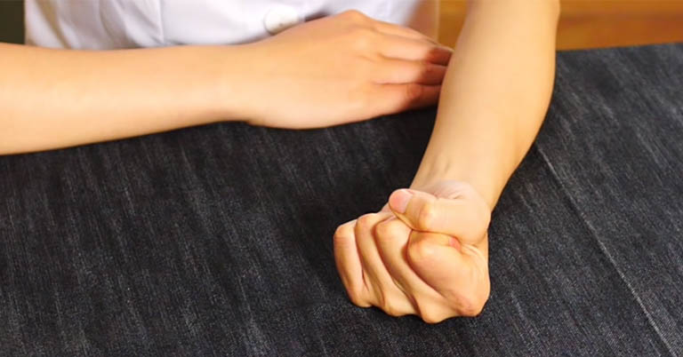 Hội chứng nghiện nhổ tóc