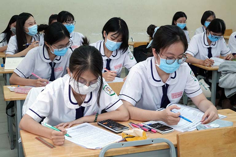 khủng hoảng tâm lý ở học sinh lớp 9 khủng hoảng tâm lý ở học sinh lớp 9