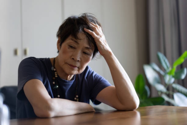 nguyên nhân khủng hoảng tâm lý người cao tuổi