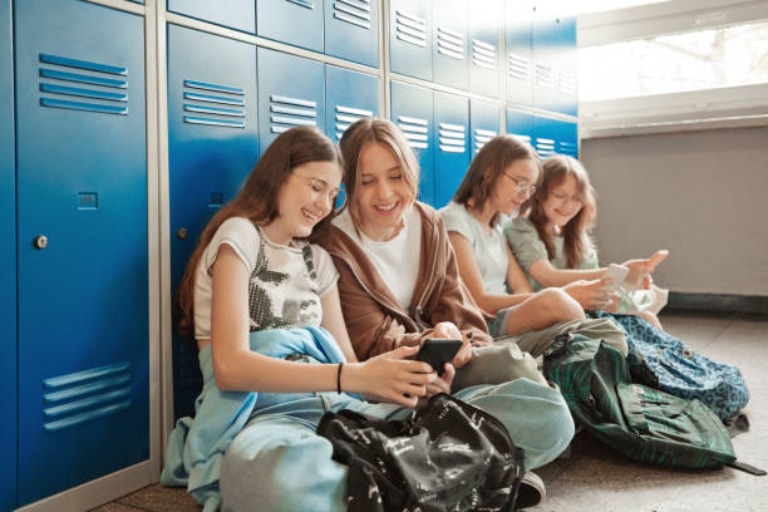 nắm bắt thay đổi tâm sinh lý tuổi dậy thì