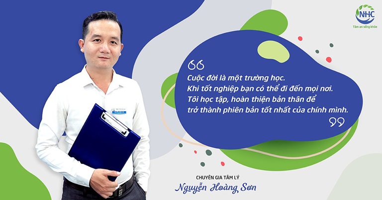 Nguyễn Hoàng Sơn hỗ trợ gỡ rối tâm lý cho khách hàng