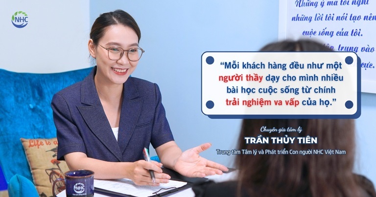 Chuyên gia tâm lý đồng hành cùng khách hàng vượt qua trầm cảm và lo âu.