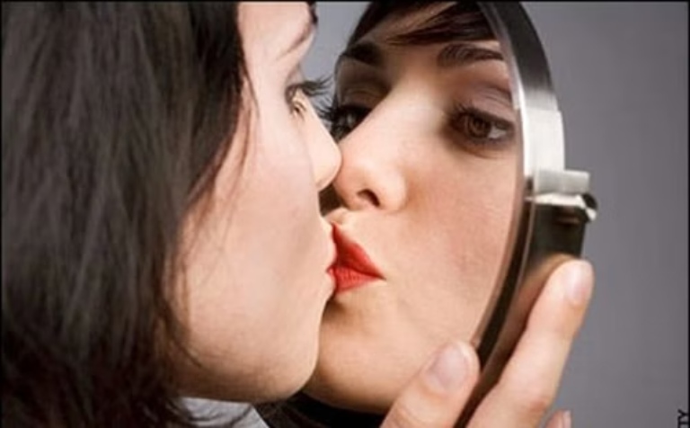 Biểu hiện của người ái kỷ ác tính