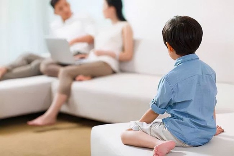 Dấu hiệu mất kết nối giữa cha mẹ và con cái