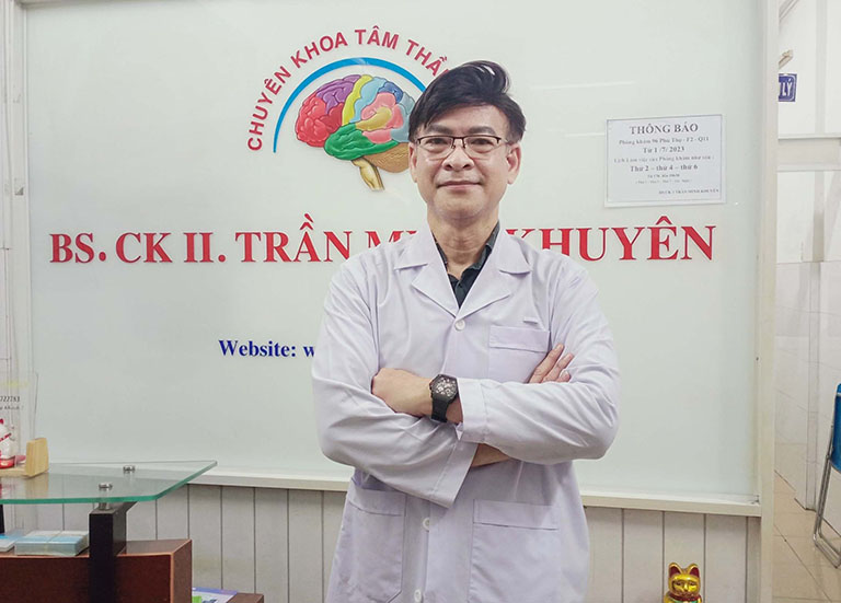 BS.CKII Trần Minh Khuyên chuyên gia tâm lý ở TPHCM