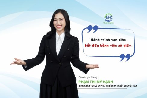 Chuyên gia tâm lý Phạm Thị Mỹ Hạnh tại Trung tâm Tâm lý và Phát triển Con người NHC Việt Nam