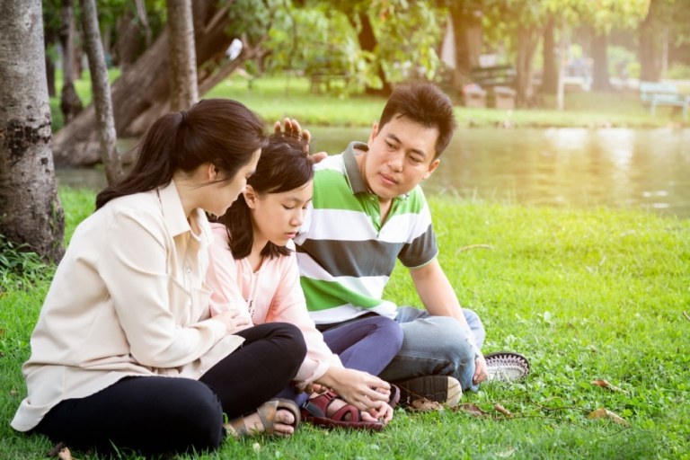 Cha mẹ nên làm gì khi con muốn nghỉ học