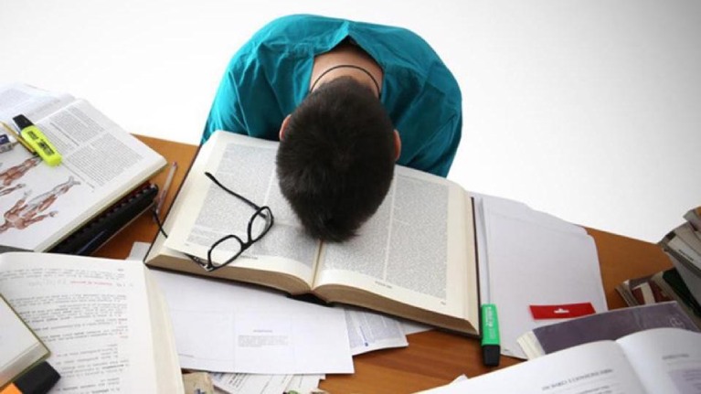 Biểu hiện của áp lực thi cử ở học sinh trước kỳ thi