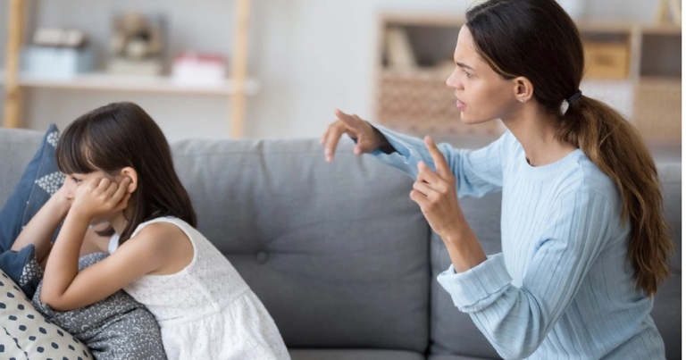 những tác hại của việc la mắng con cái thường xuyên